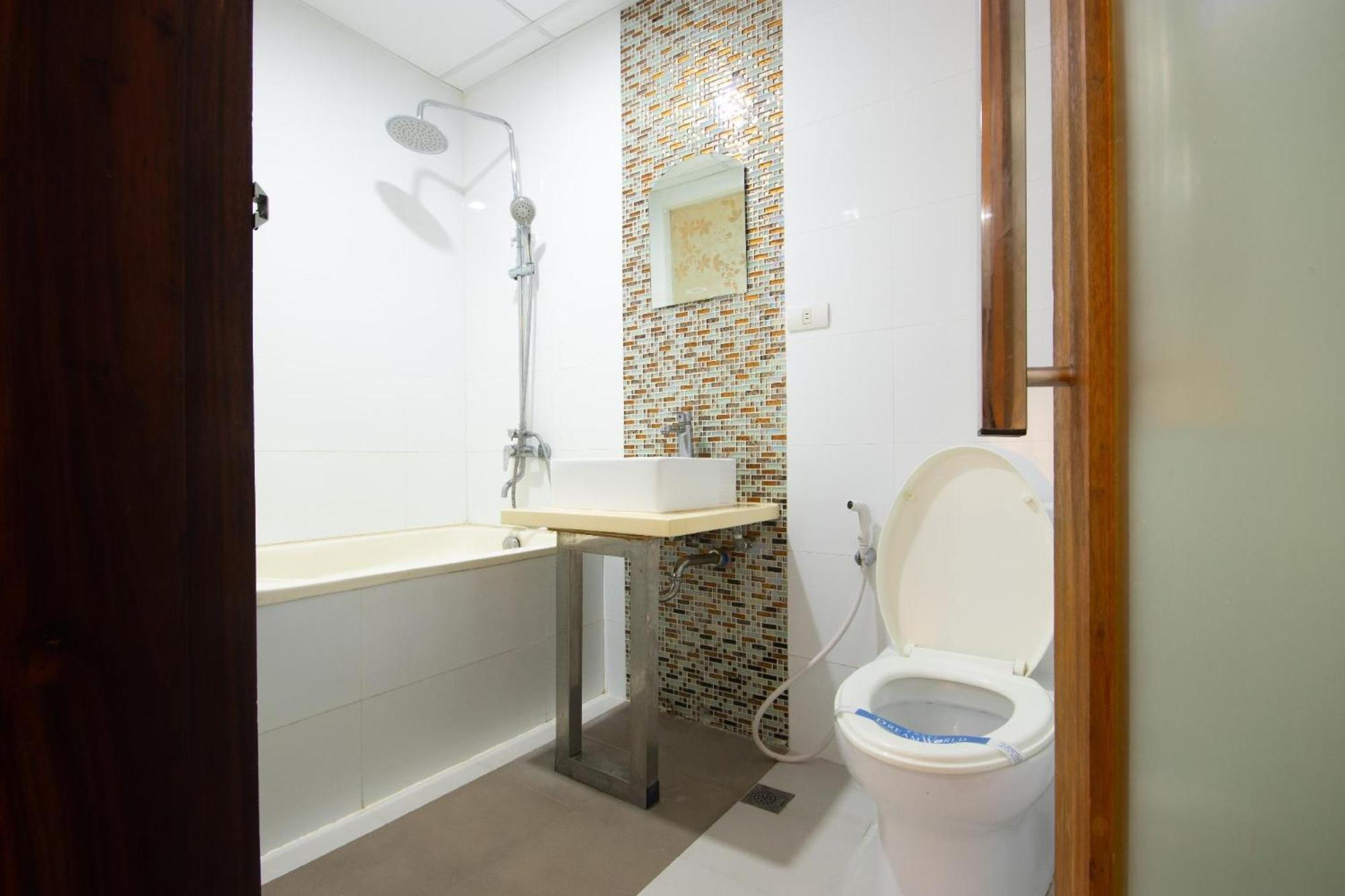 Hotel Dreamworld Araneta Cubao Экстерьер фото