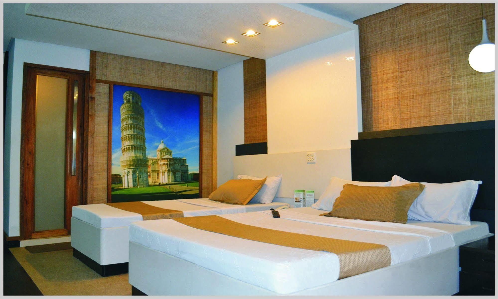 Hotel Dreamworld Araneta Cubao Экстерьер фото